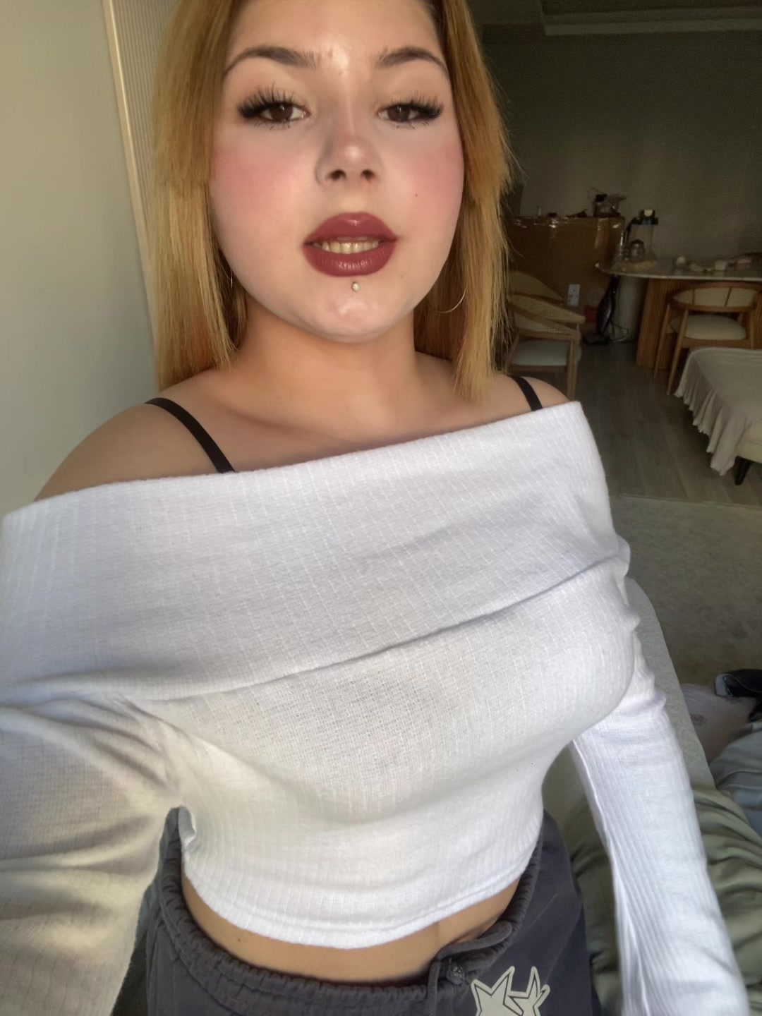 @xvazra00