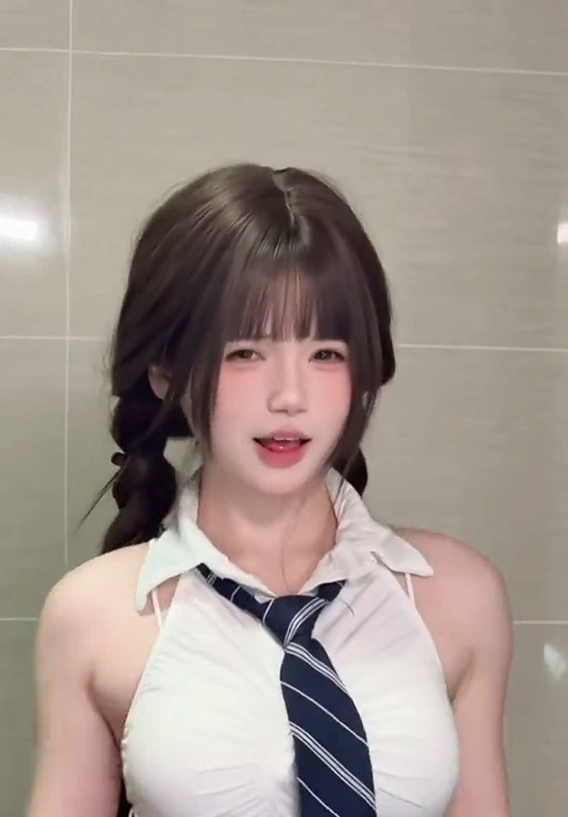 @Mai