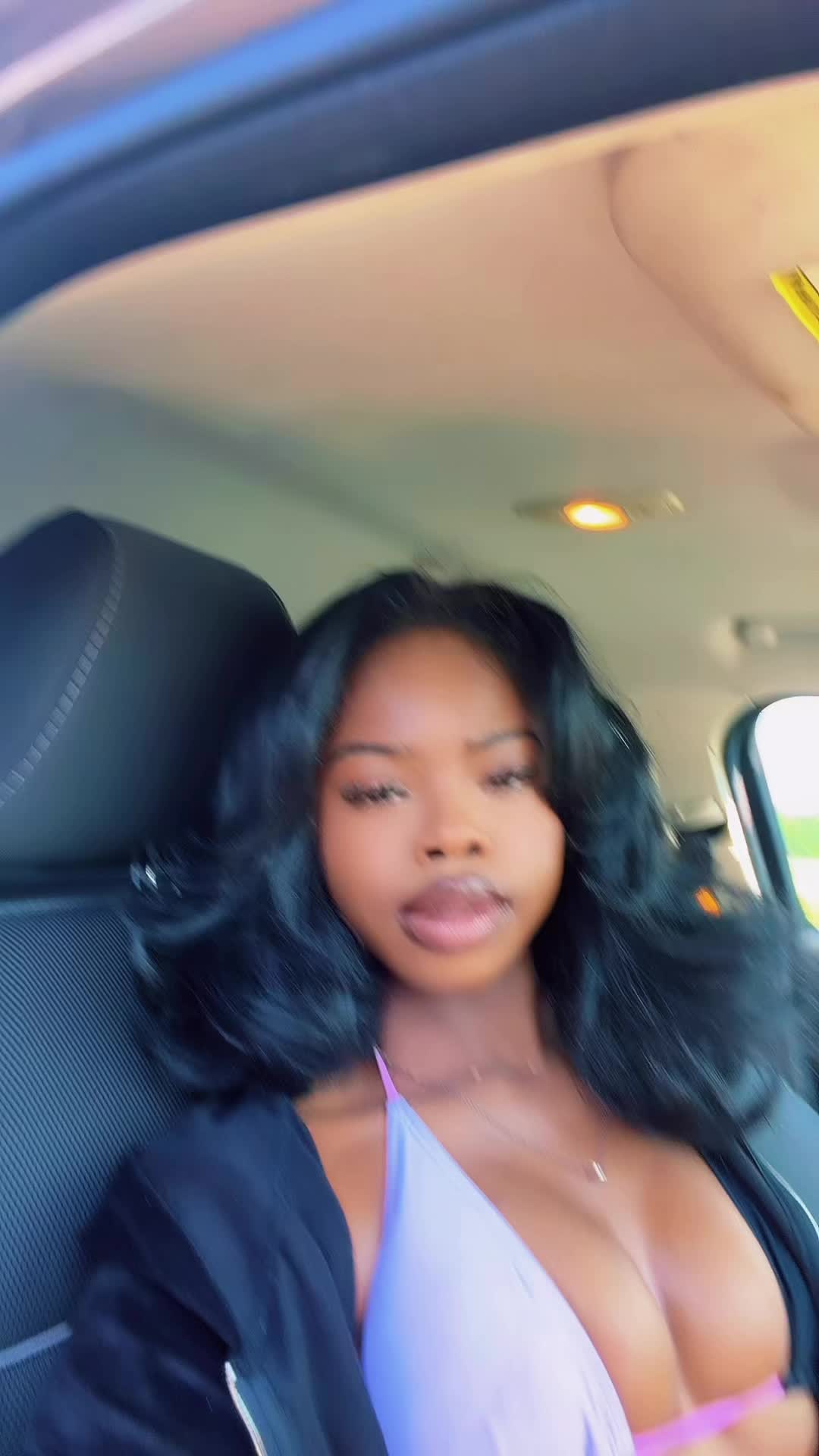 @karrycole_