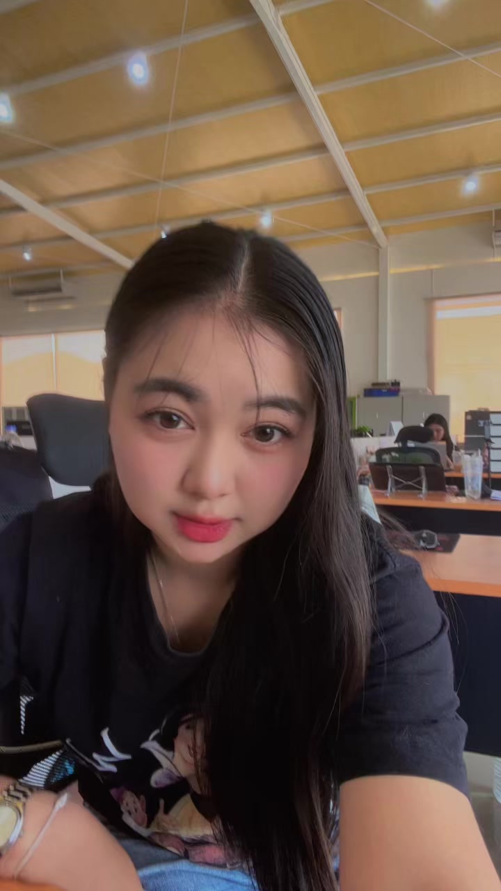 @พลอยไง🇹🇭🇲🇲(6.6M)