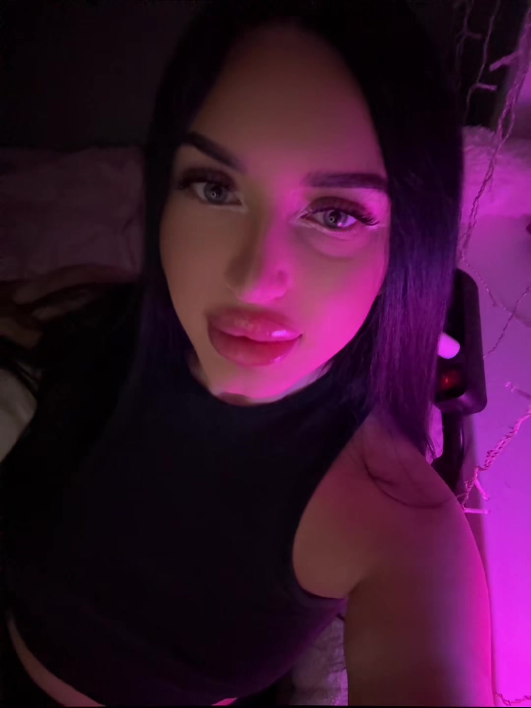 @Valleriik