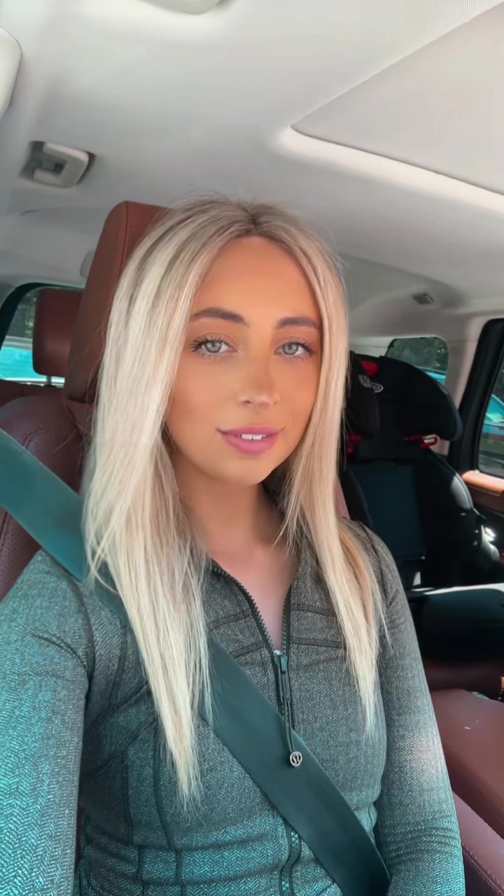 @Cam👱🏼&zwj;♀️