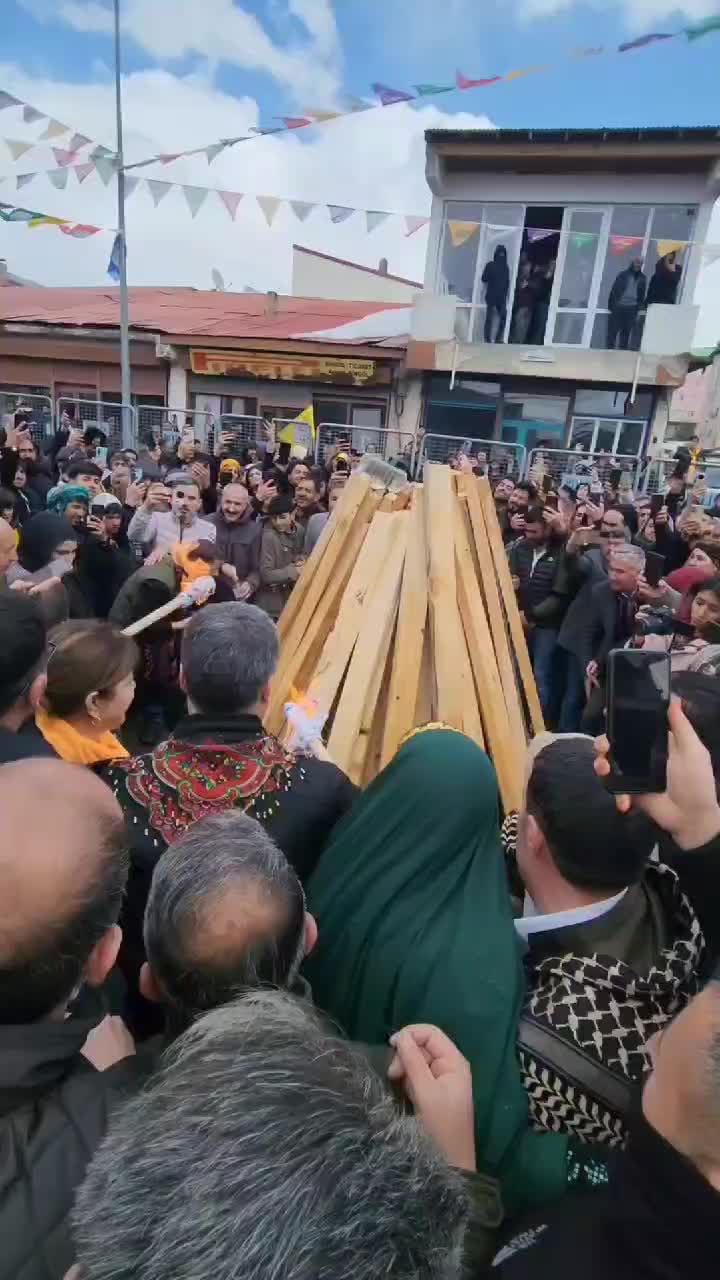 @ke&ccedil;a kurda