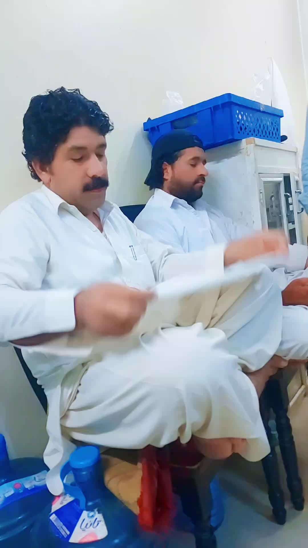 @اورنگـــــــزیب 🚩