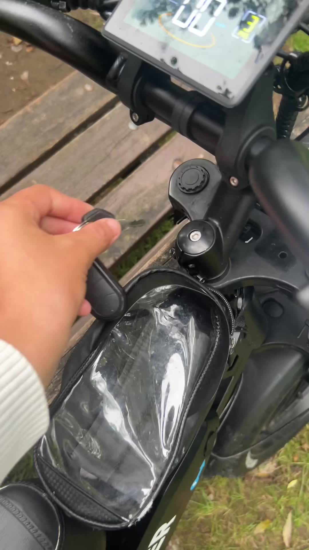 @R ✹