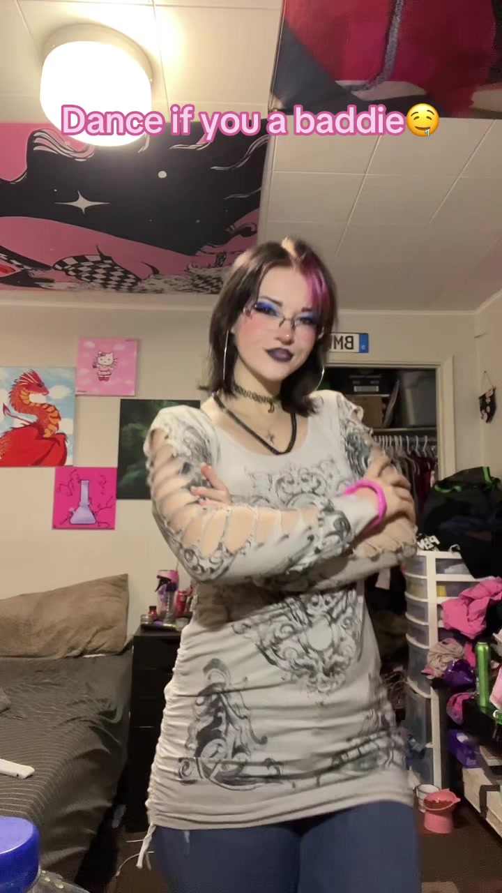 @thepinkleopard