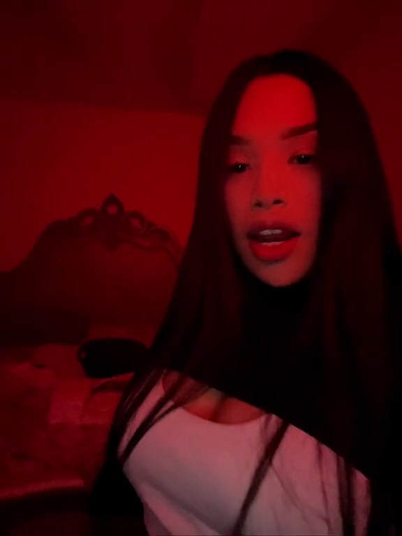 @🧚🏻&zwj;♀️