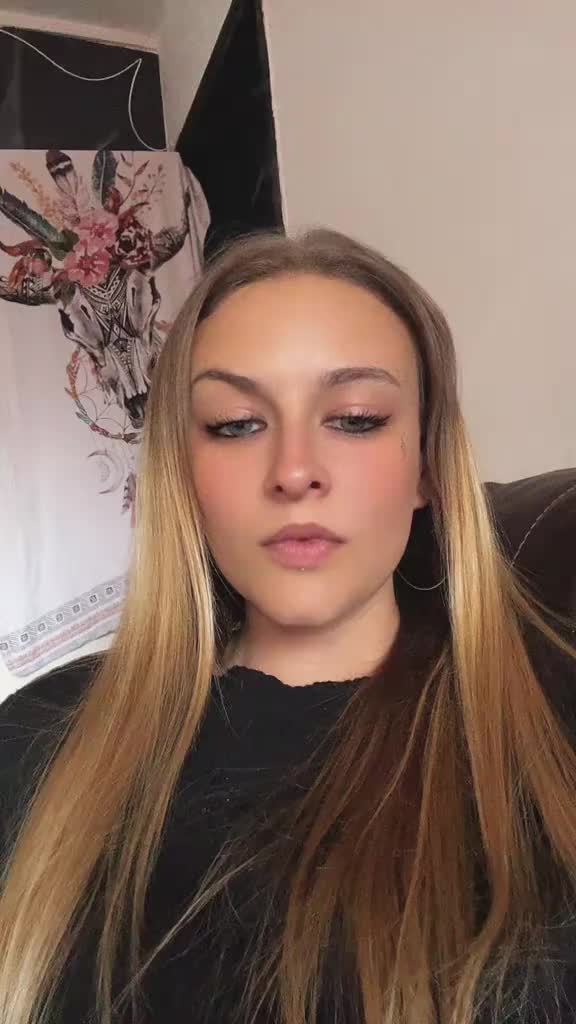 @Oph&eacute;lieLc 💋