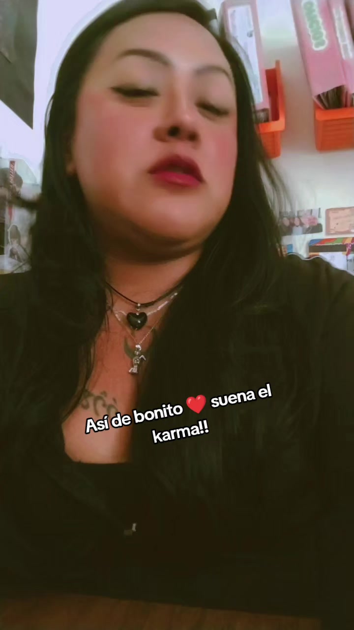 @A N G I E ' S  🍒🖤