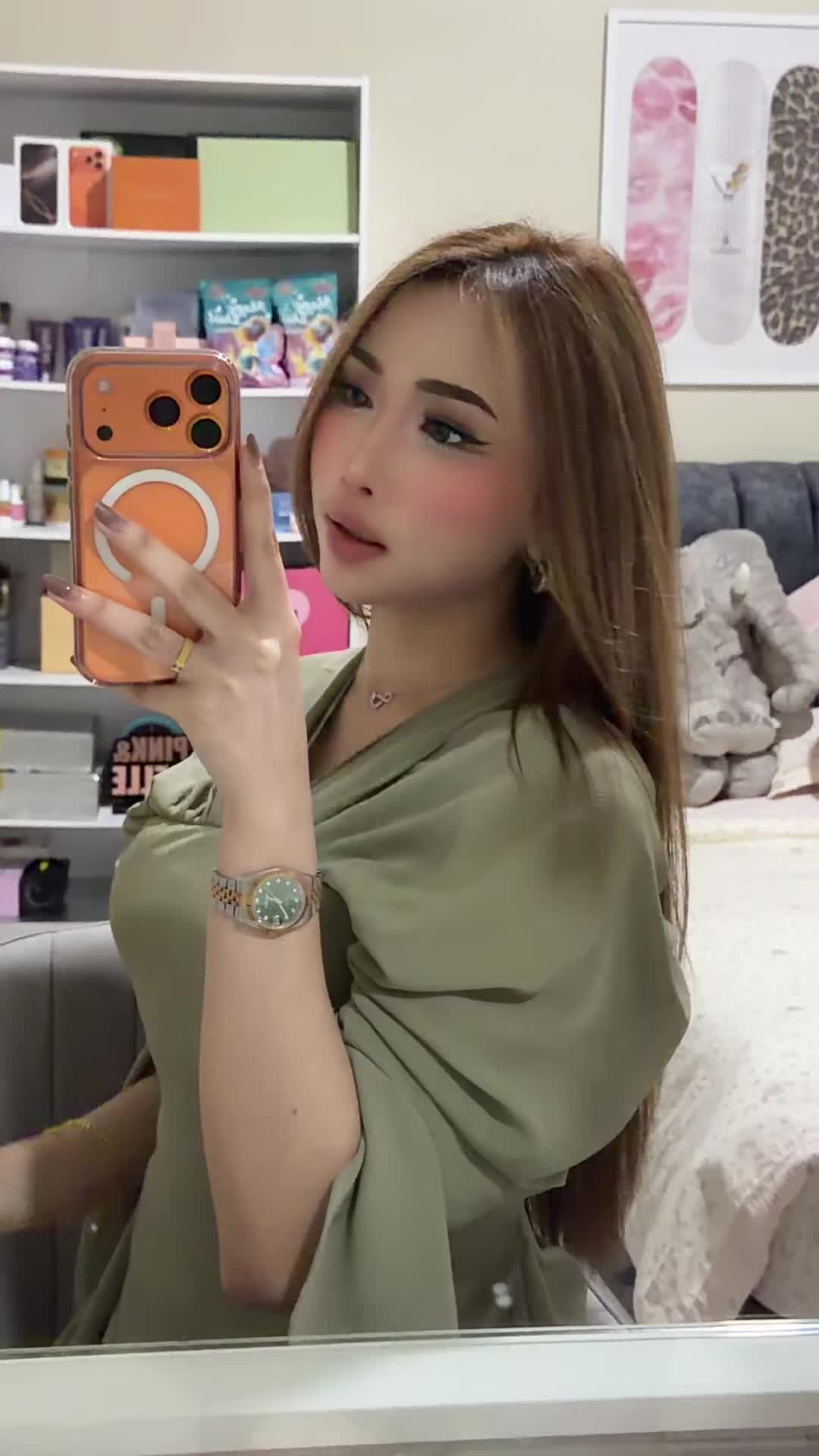 @anna