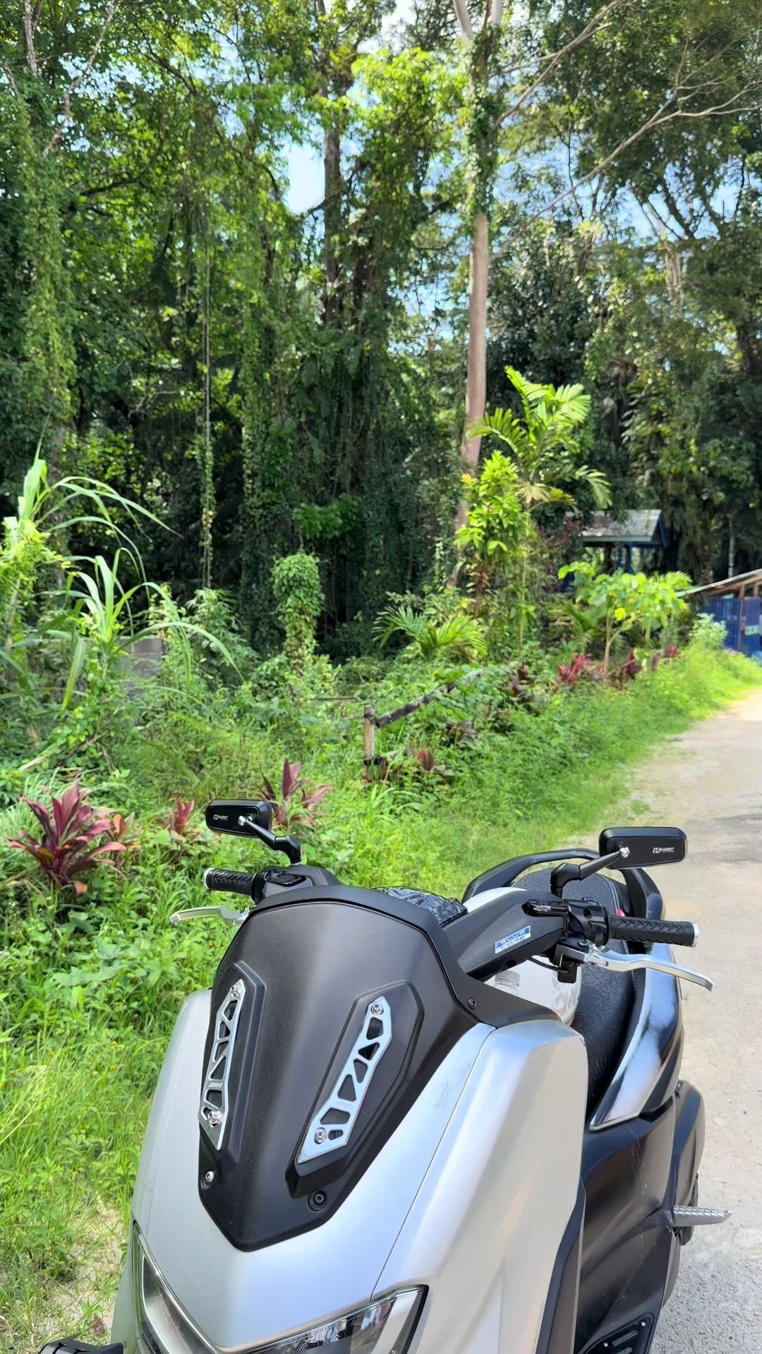 @Bj20
