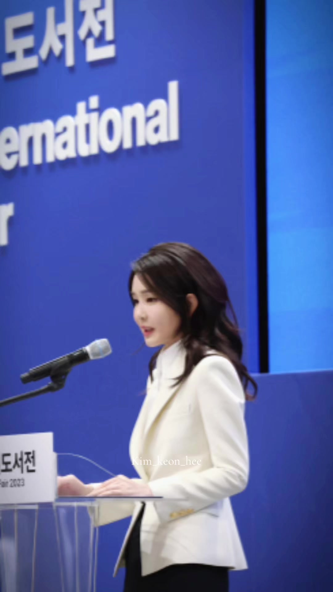 @𝙛𝙖𝙣_𝙠𝙞𝙢𝙠𝙚𝙤𝙣𝙝𝙚𝙚୨ৎ