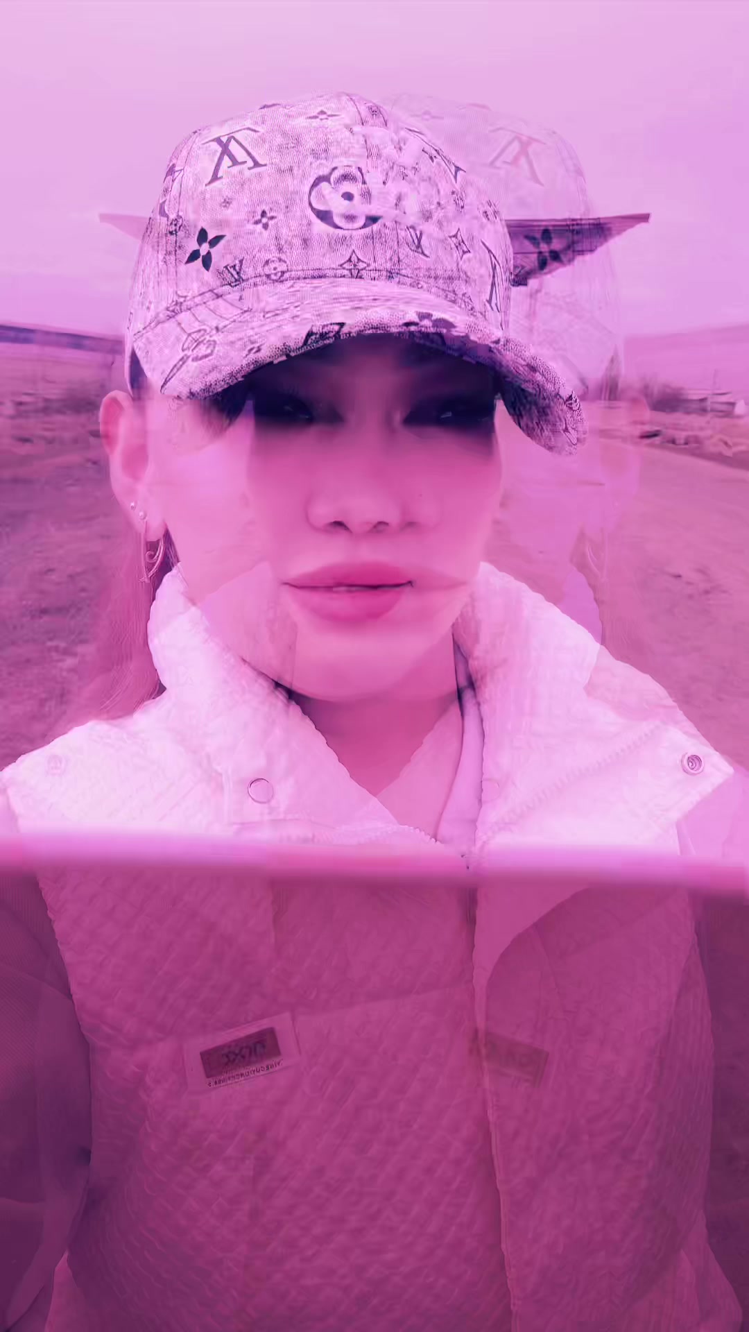 @Aynura_1992