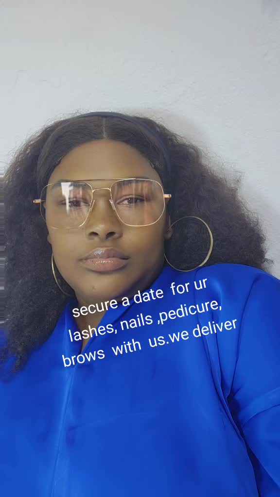 @Lashes and nails in Limbe