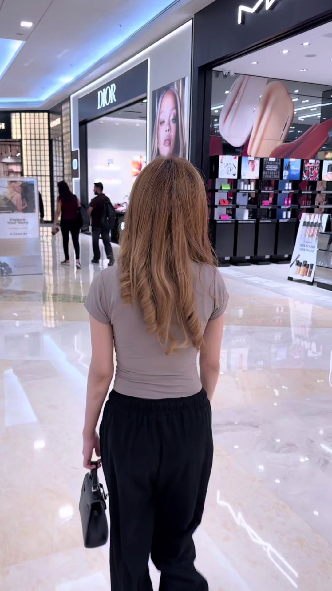 @momyuti