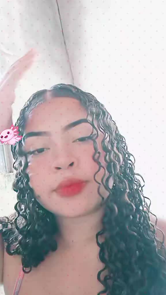 @𝙰𝚗𝚊𝚑🎀
