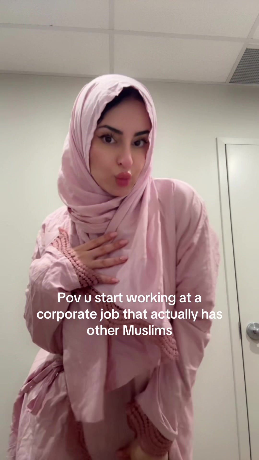 @Lara | Kinda Halal ๐ต๐ธ