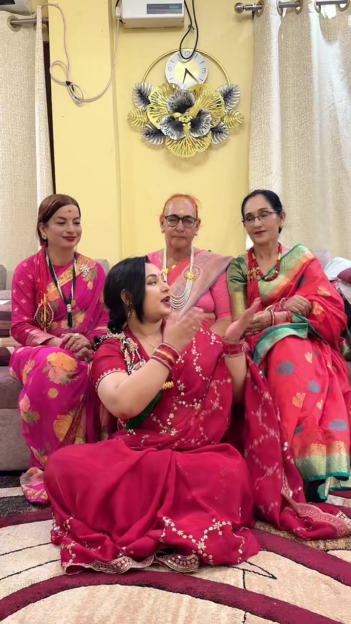 @Dipshikha