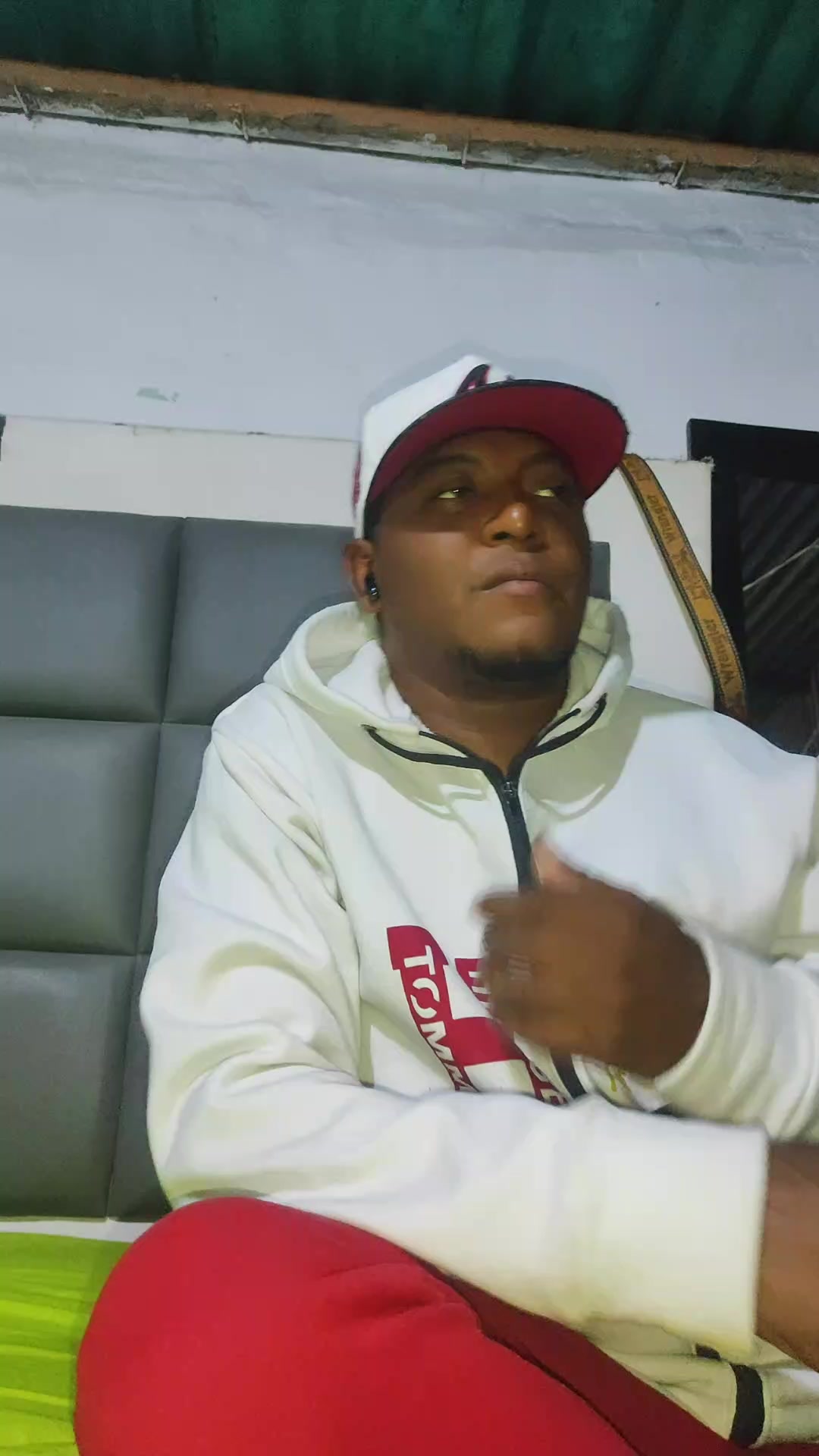 @Negro flow35