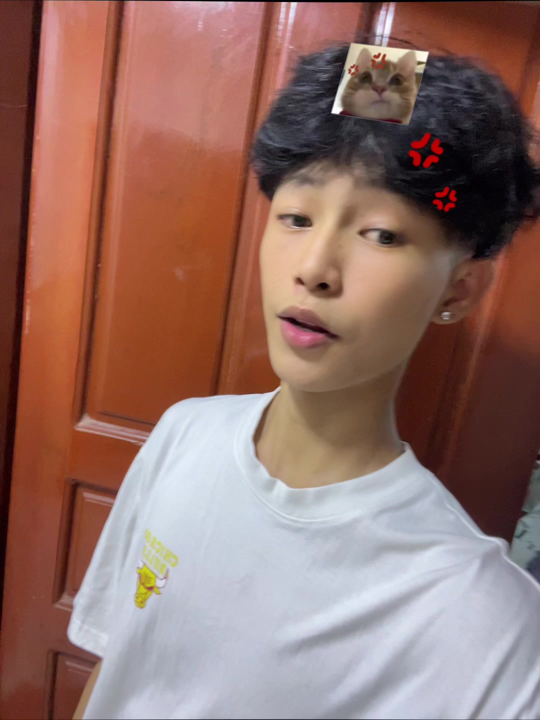 @CHHOŘNG~CHHOŘNG