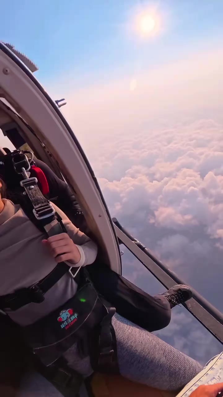 @onlyfanskydiving