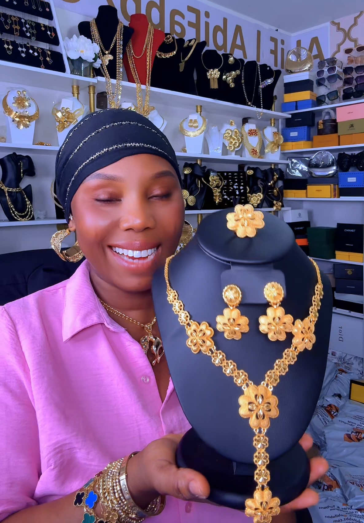 @AbiFabbz jewelry 🇨🇦🇺🇸🇬🇧