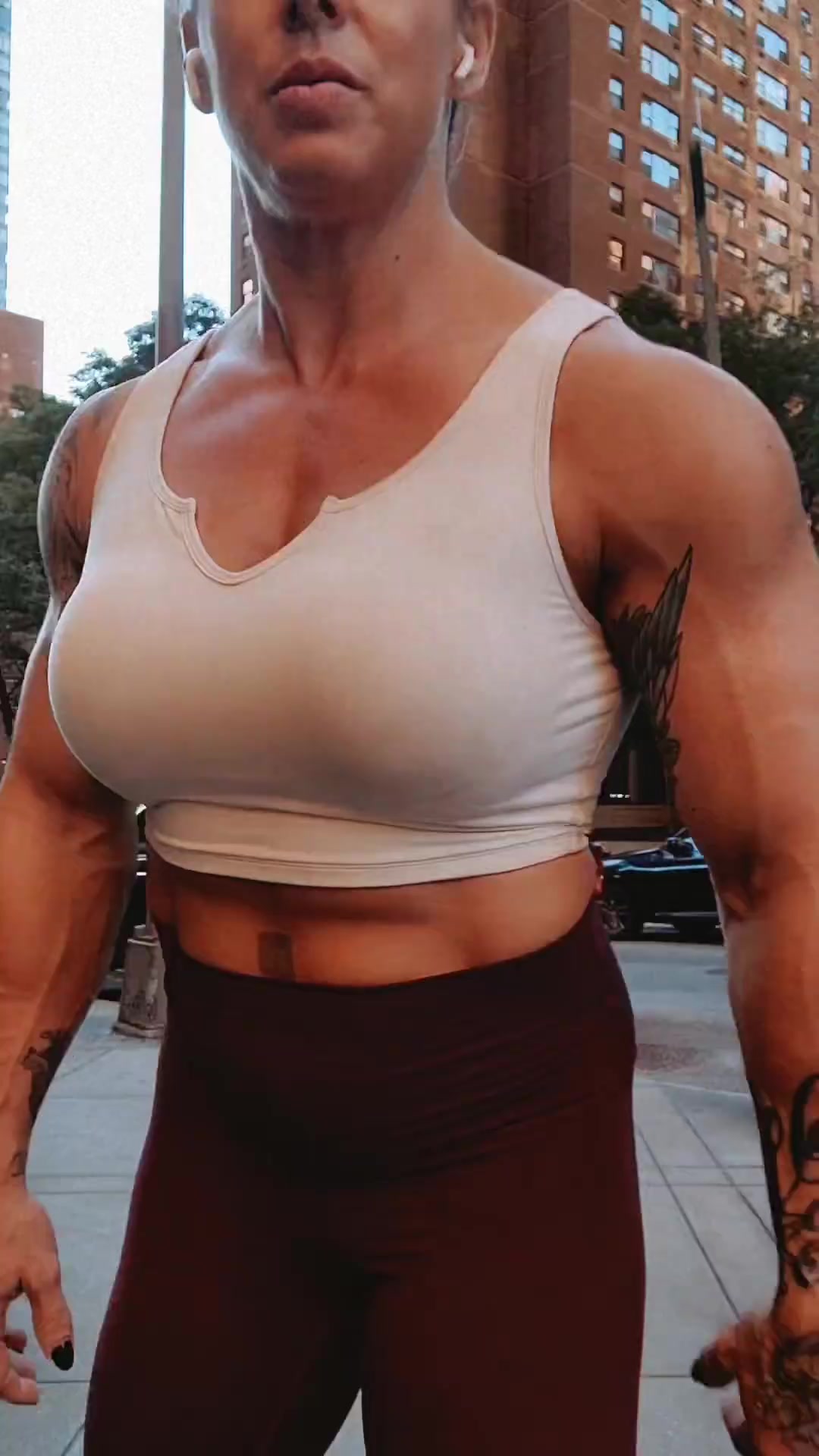 @musclegirl