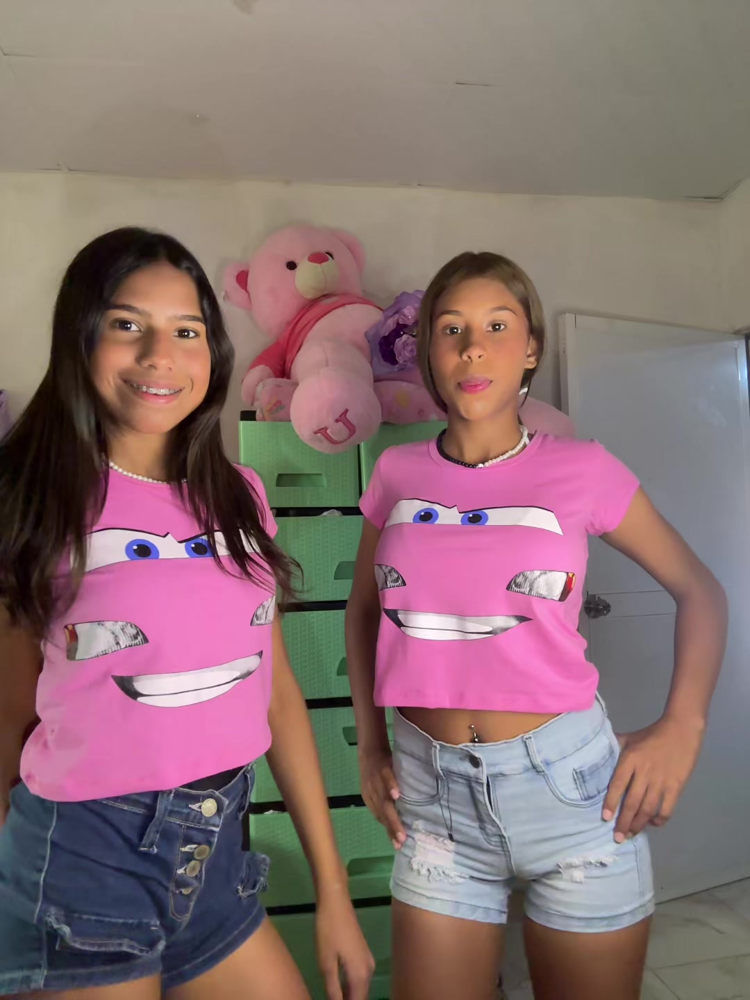 @Valentina🩷💘