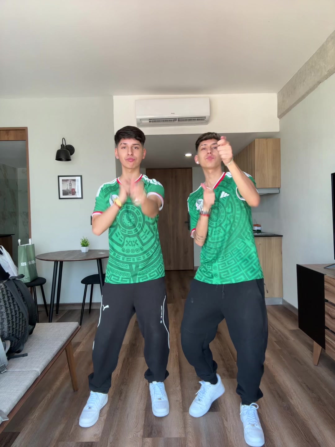 @onlybenja 🐥