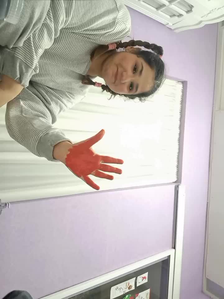 @Liana_jennie