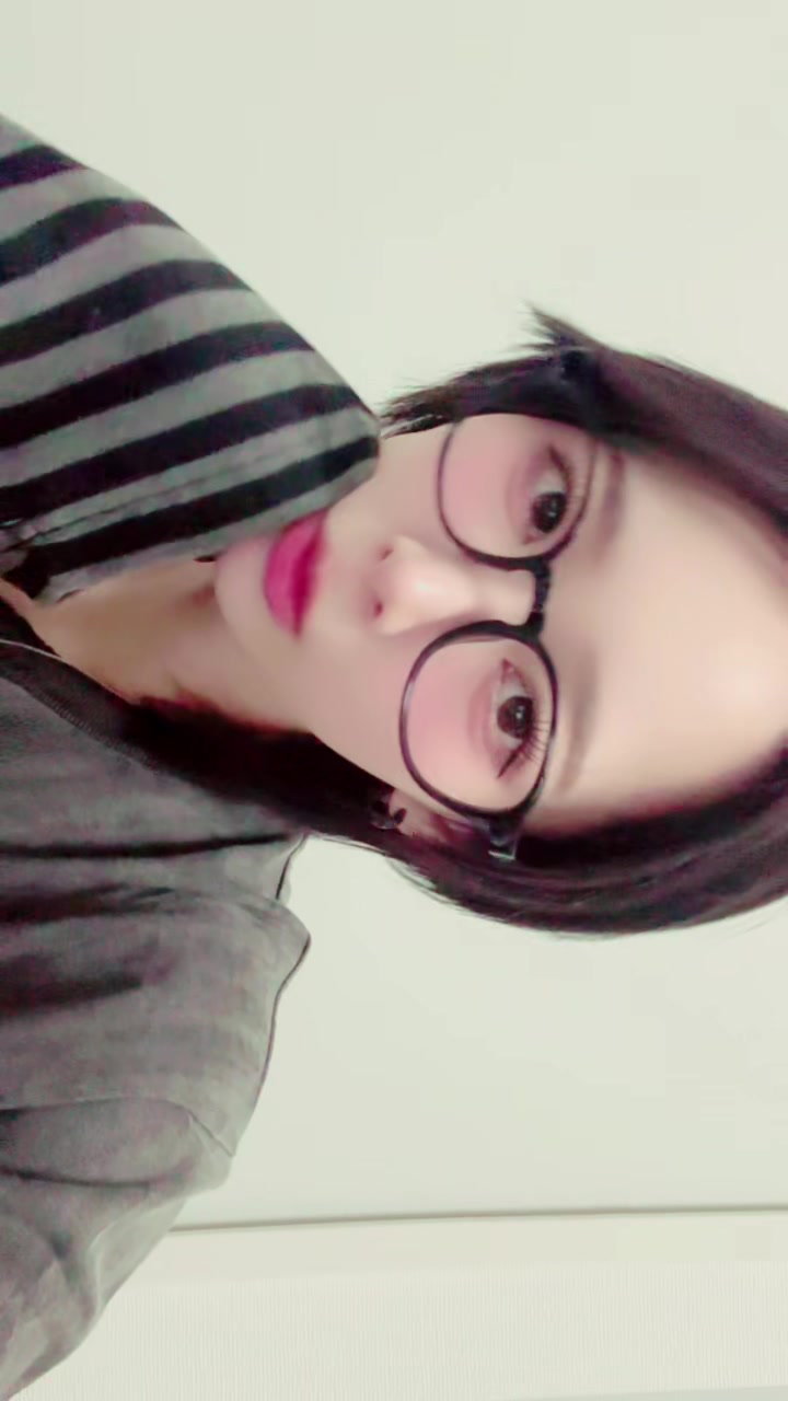 @こひな。