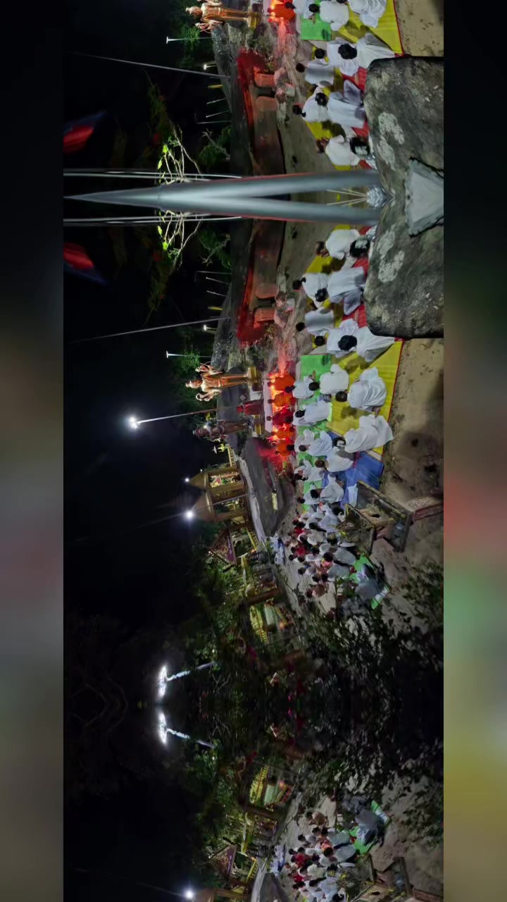 @រ័ត្ន មុនី