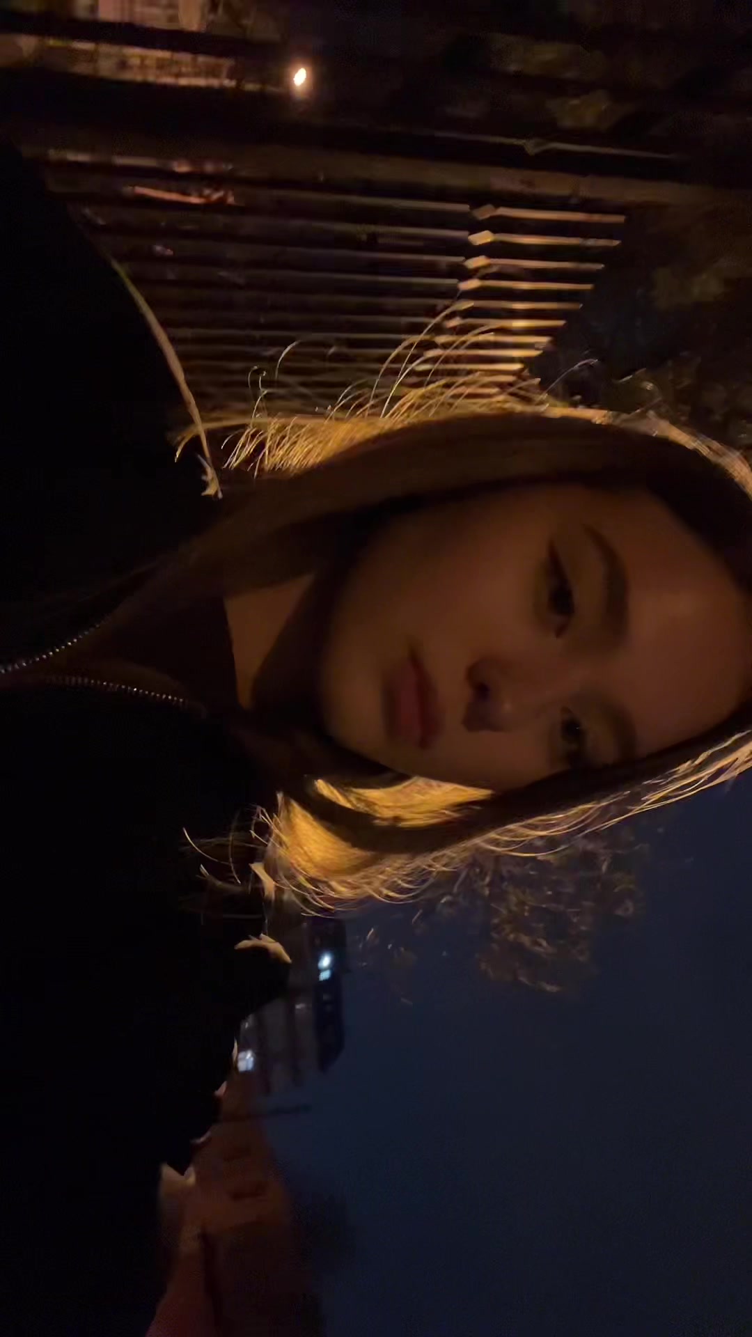 @𝑒𝑚