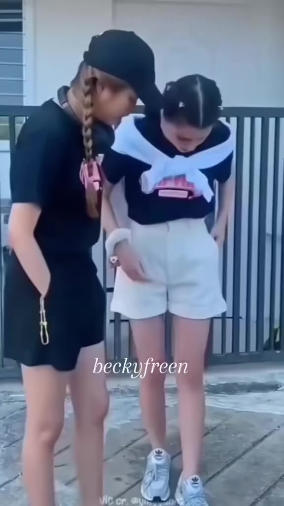 @BECKYFREEN🍀🌷🌿