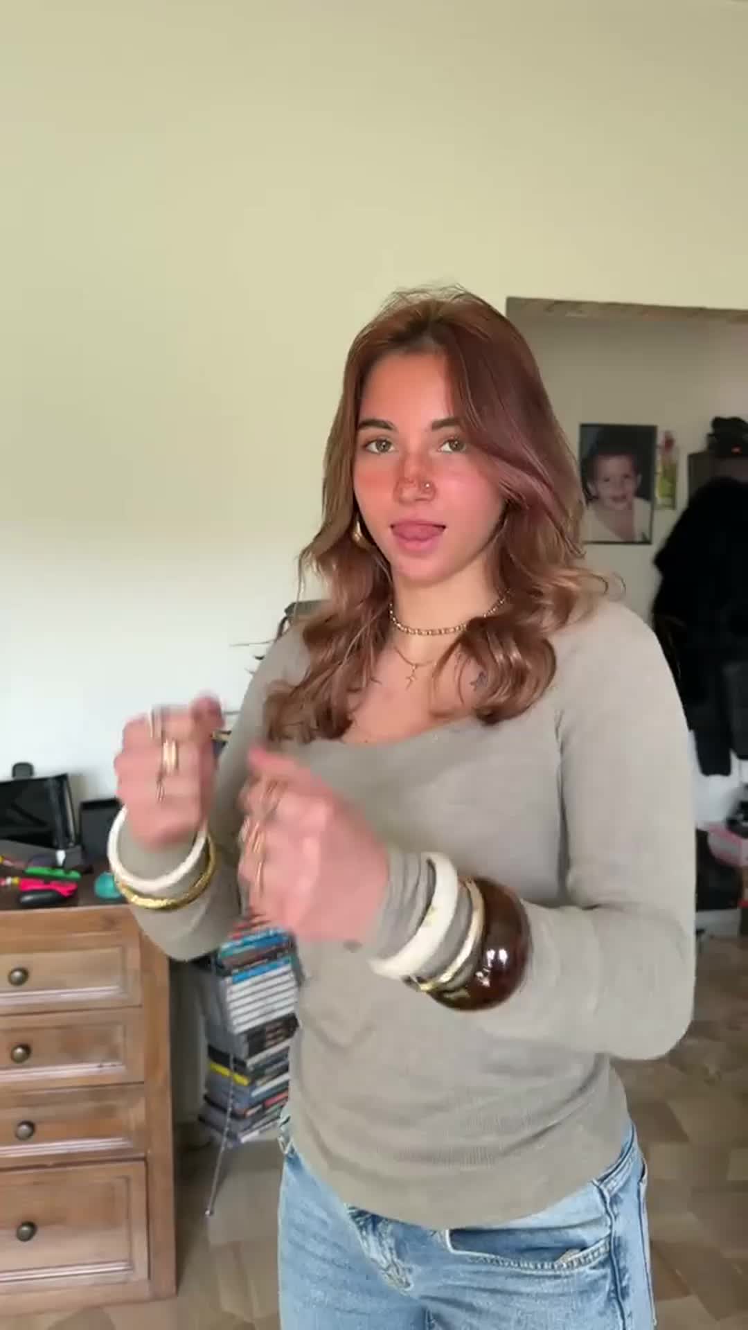@lolapoppss1386768