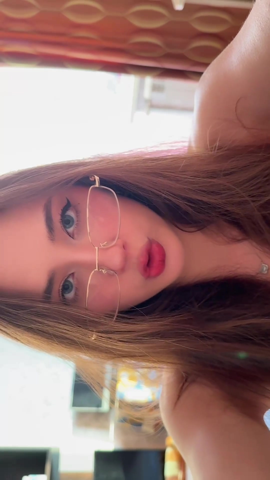 @vv_e_s_t