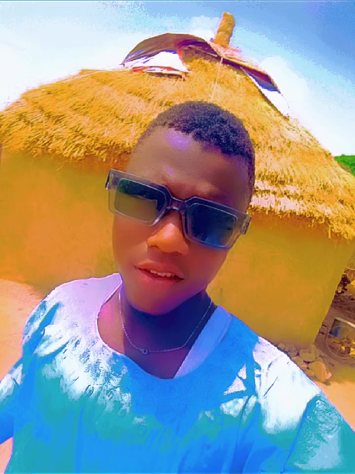 @moeTop