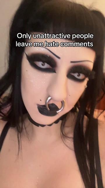 @Duvessa🔪🩸💋