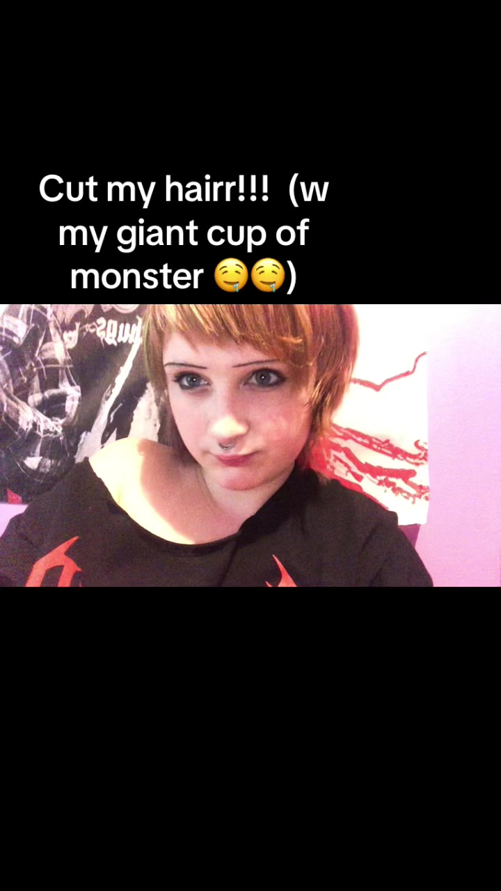 @PЯAWN 🧟♀️🧠