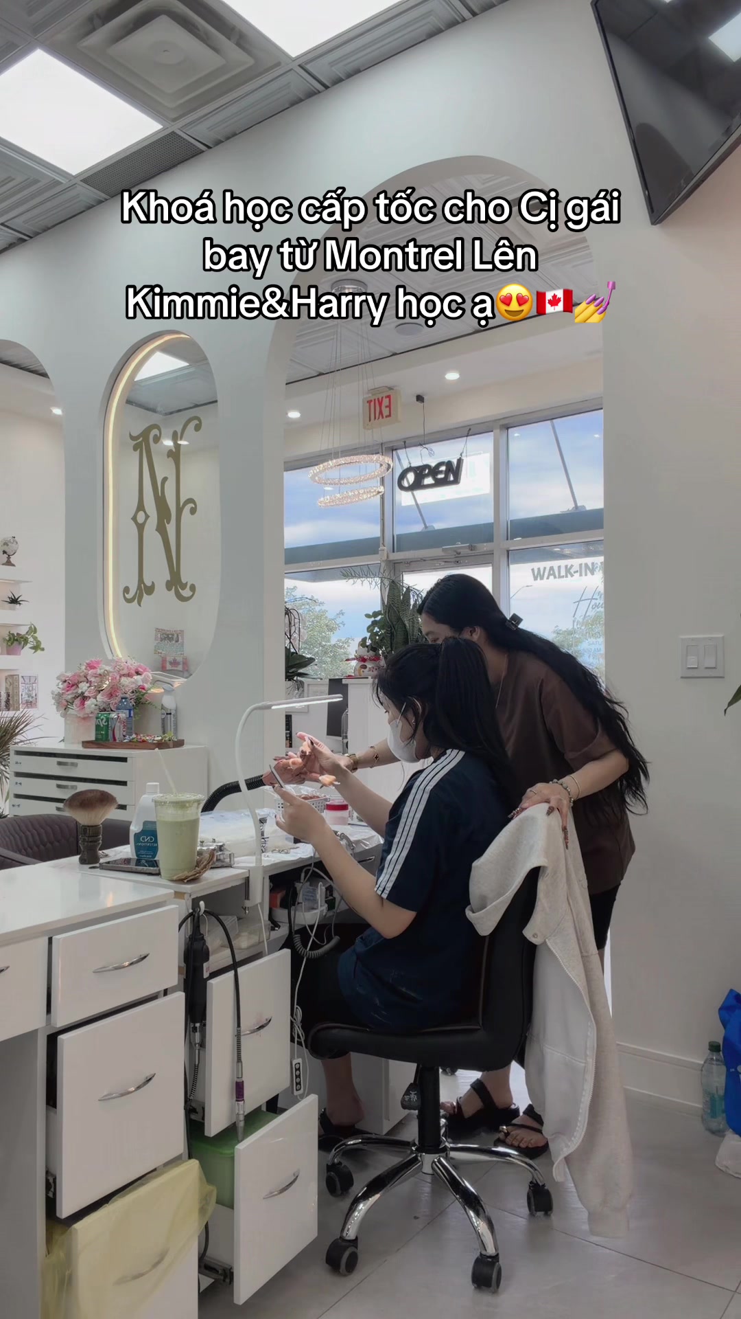 @KimmieNails🇻🇳♥️🇨🇦Tấu Hài😜