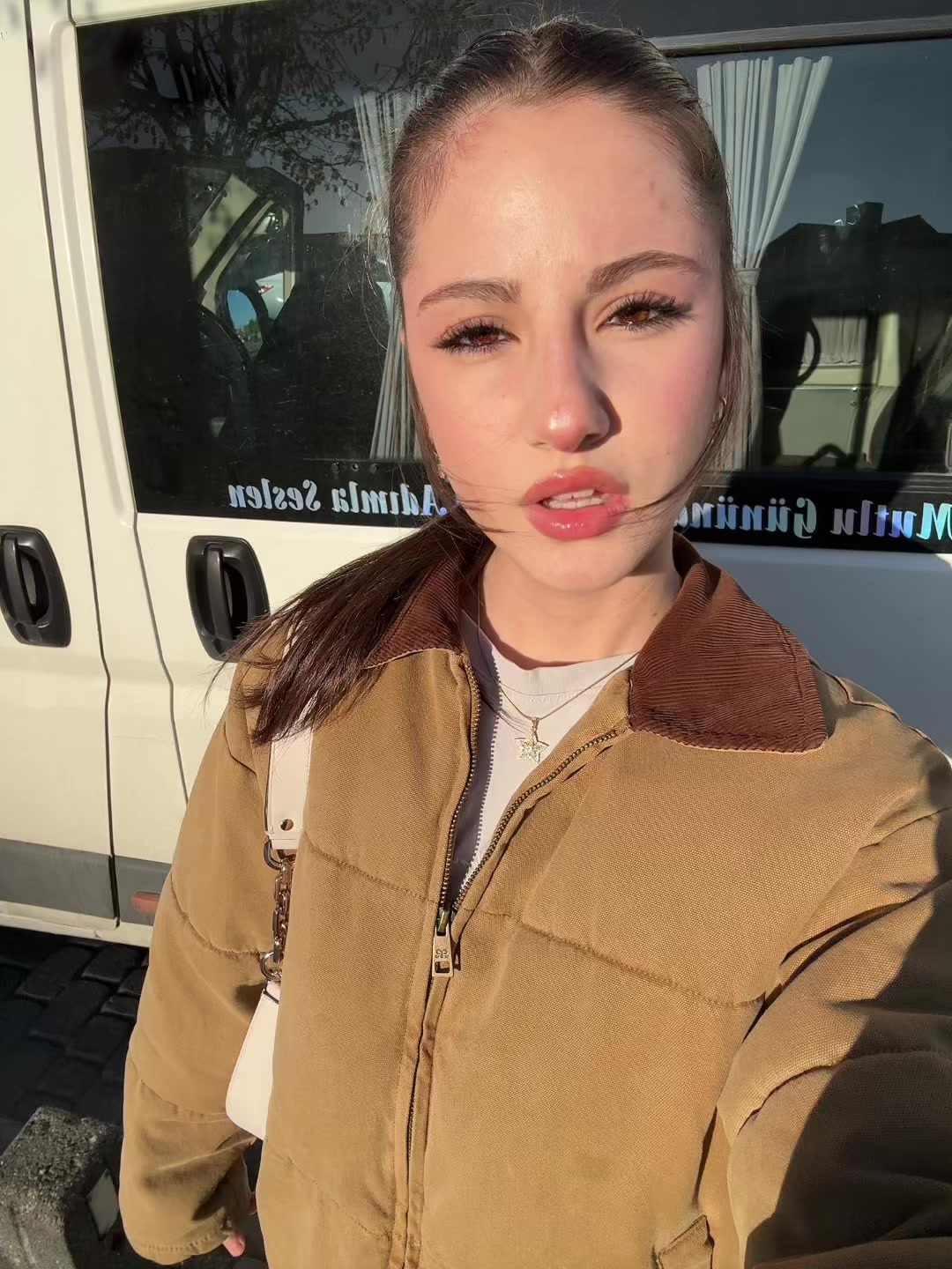 @bidamlaaa