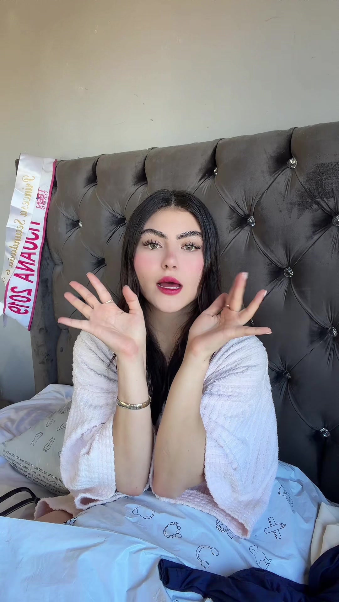 @PRISCILA ☆ INZUNZA