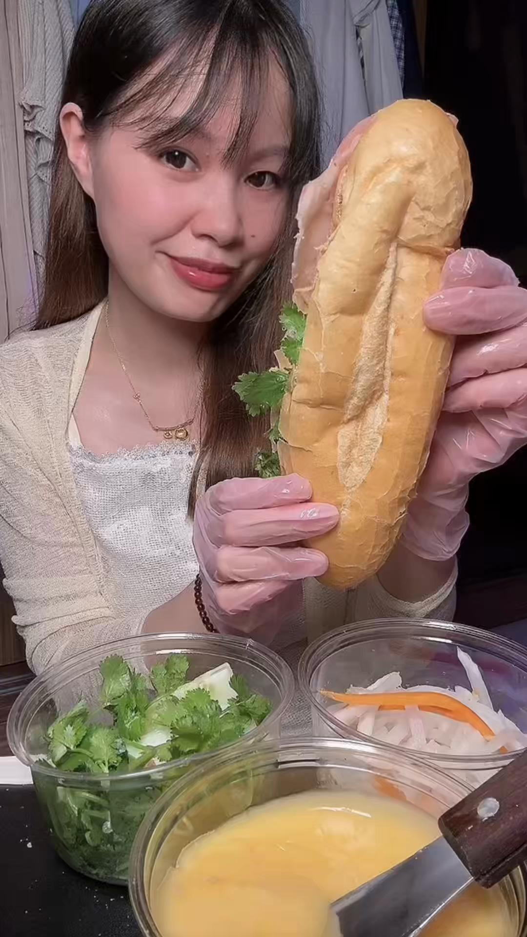 @Thích ăn vặt về đêm 🍱
