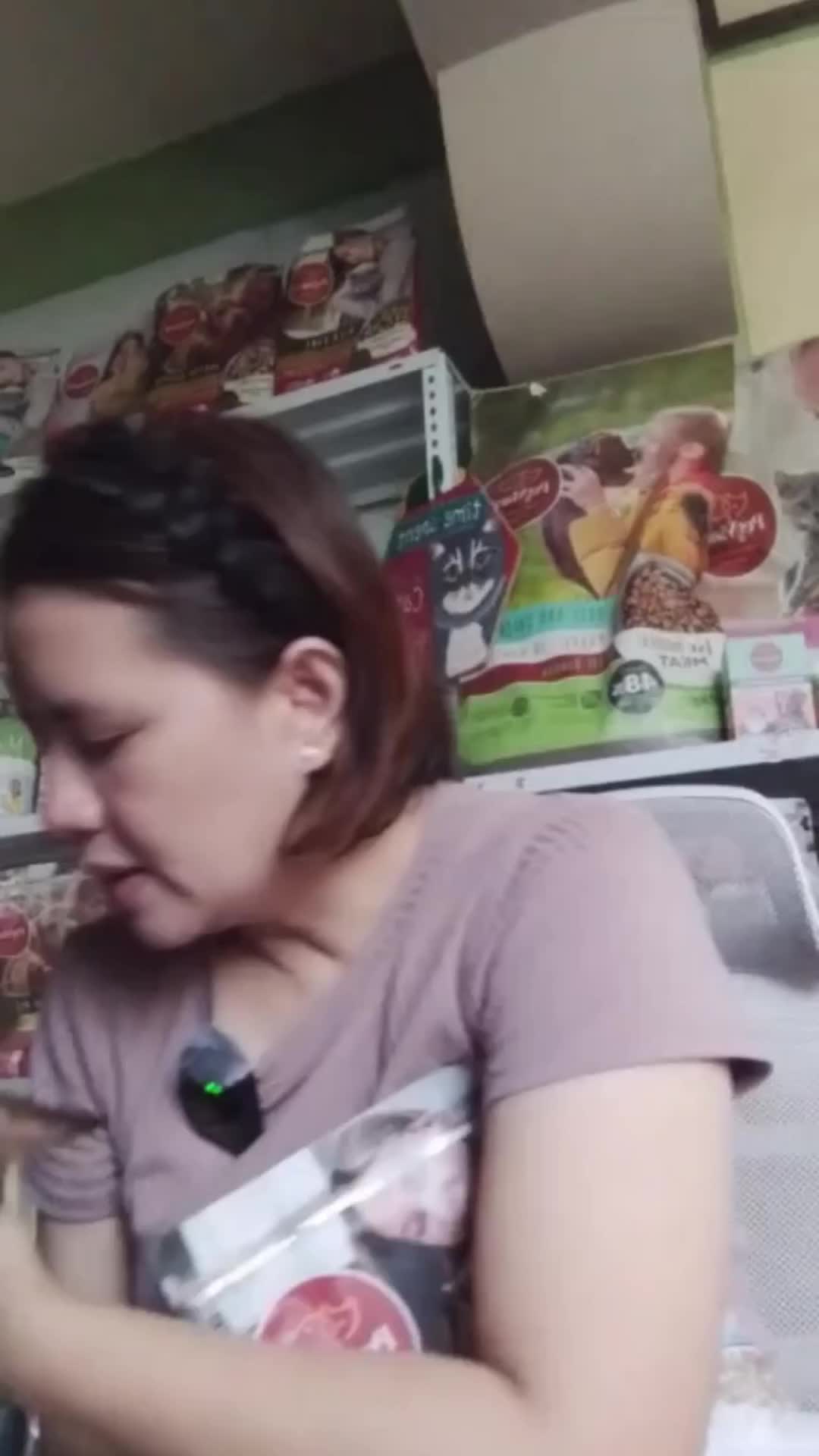 @mommyvange