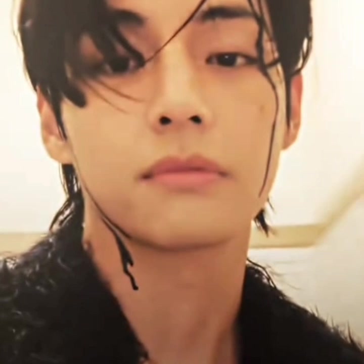 @𝑴𝑶𝑴𝑬𝑵𝑻𝑺 𝑩𝑻𝑺⁷ 🥁