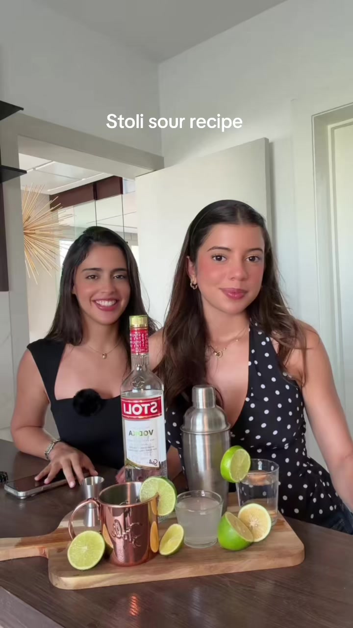 @LESLIE MARTÍNEZ