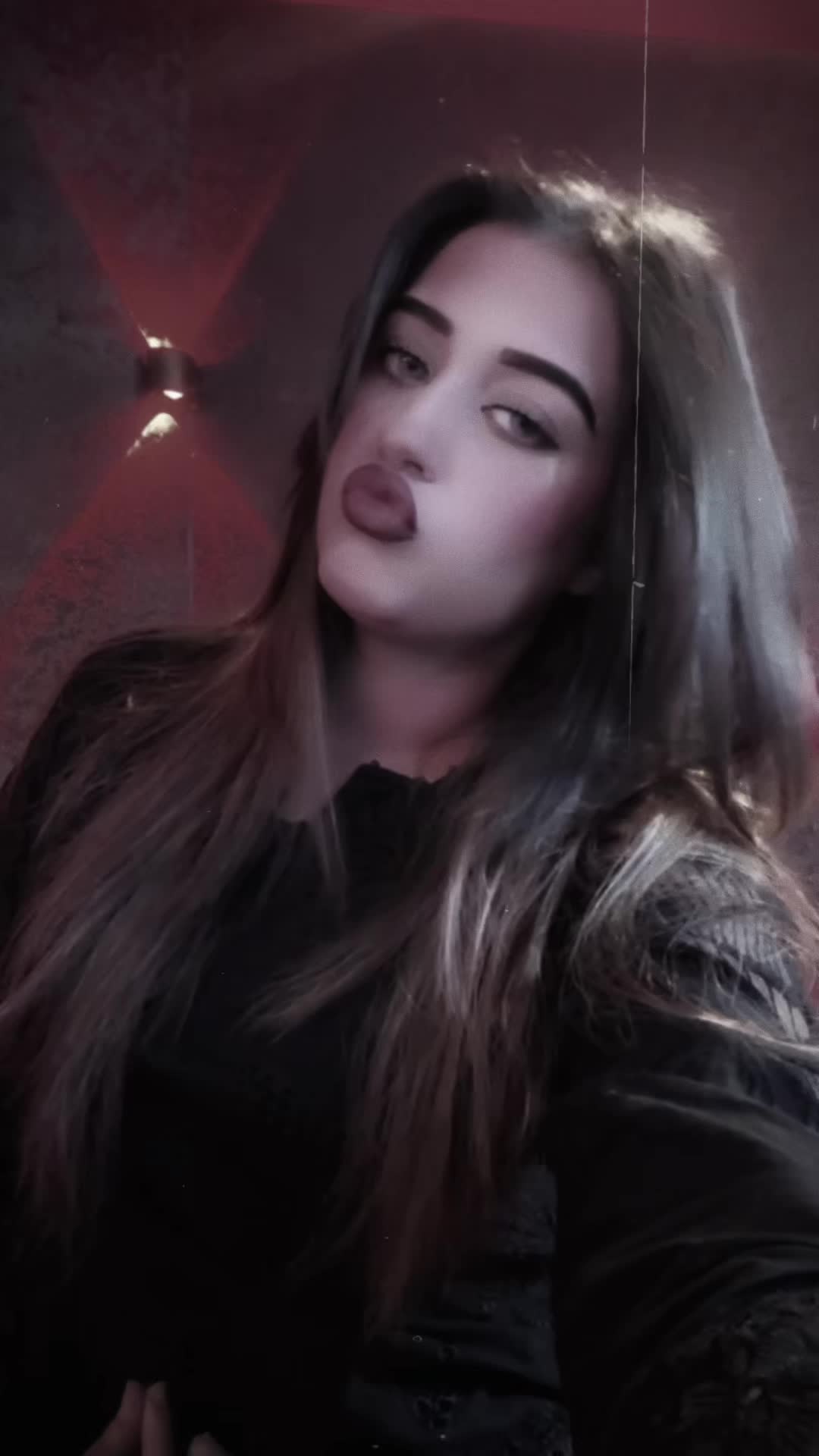 @J I Y A A