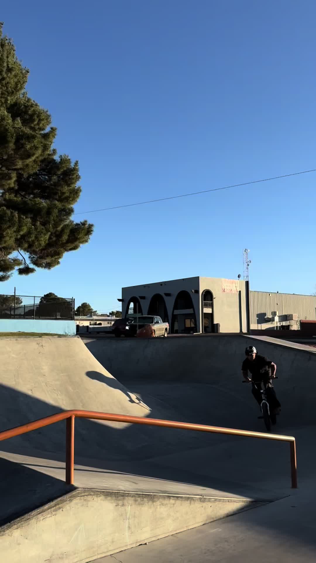 @_bmx_q