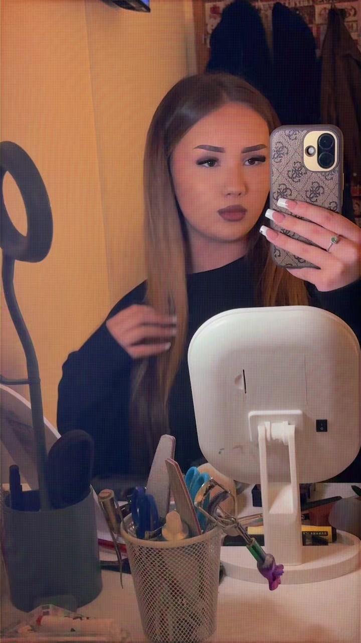 @𝐿𝒱