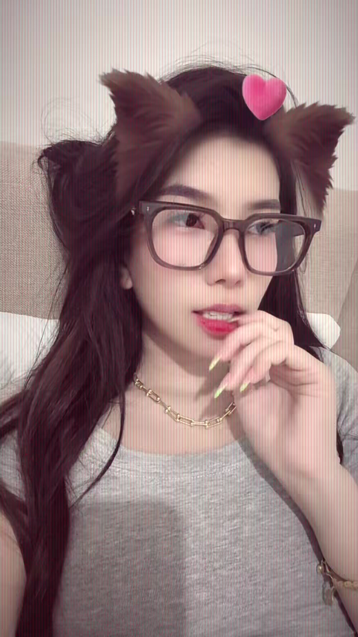 @Lily🐰